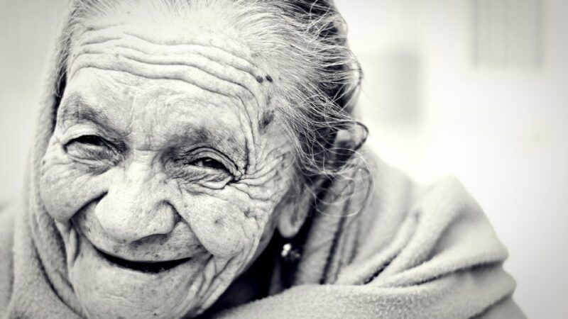 دراسة الهدف منها الكشف عن أسرار المعمرين: المؤشرات الحيوية والسعي لطول العمر